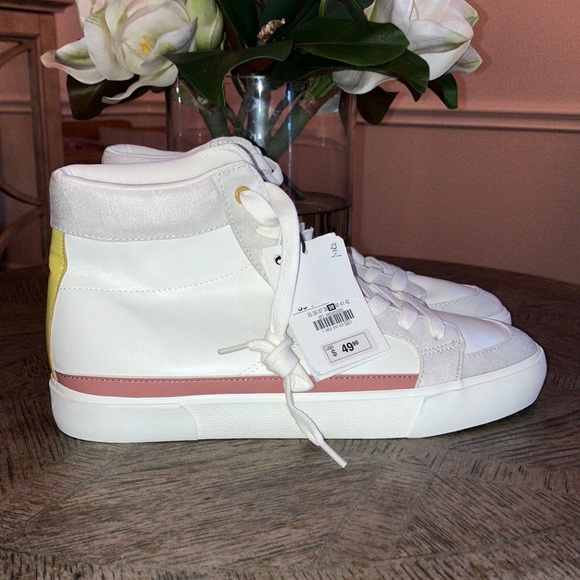 Zara Hi-Top Sneakers - Picture 5 of 9